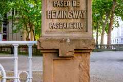 Ein Straße in Pamplona ist nach Ernest Hemingway benannt. Foto: Udo Weier. 2024