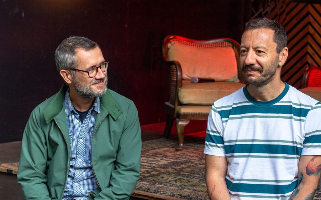 Sascha Reh und Selim Özdoğan am 25. August 2021 in Krefeld im Schlachtgarten. Foto: Udo Weier.